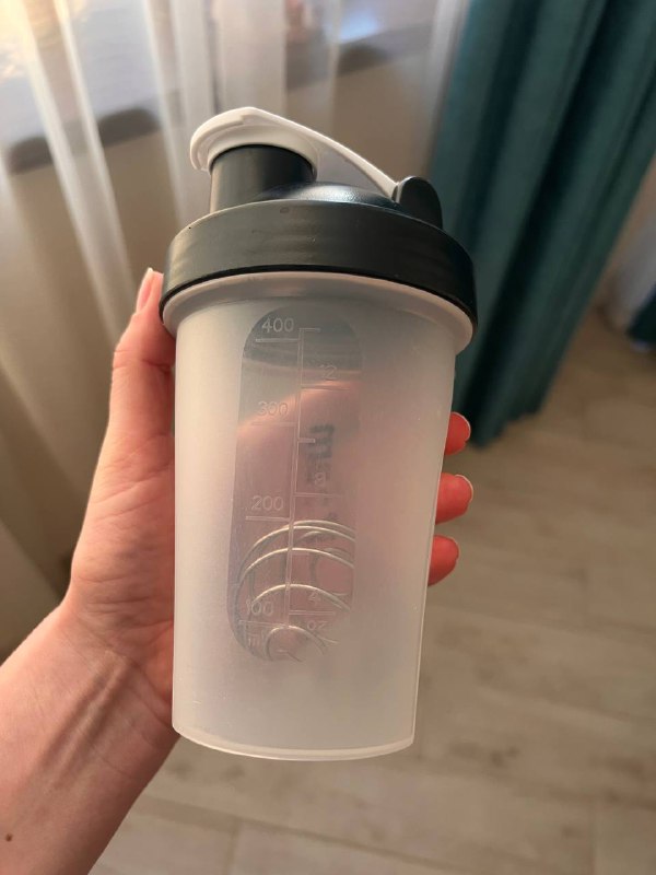 Бутылка черная, Термос черный, Термокружка розовая, Шейкер большой черно-желтый 9