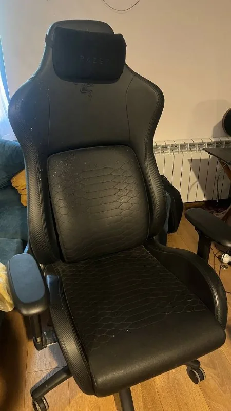 Игровое кресло Razer 1