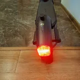 Электросамокат Ninebot F2 Pro, цепной замок 8