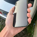 iPhone 13 4