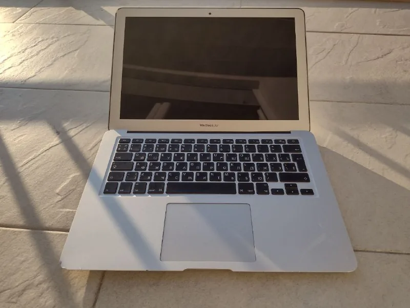 Macbook Air 13 inch 4/256Gb A1466 2012 1