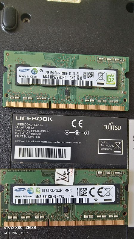 Ноутбук Fujitsu Lifebook AH512
