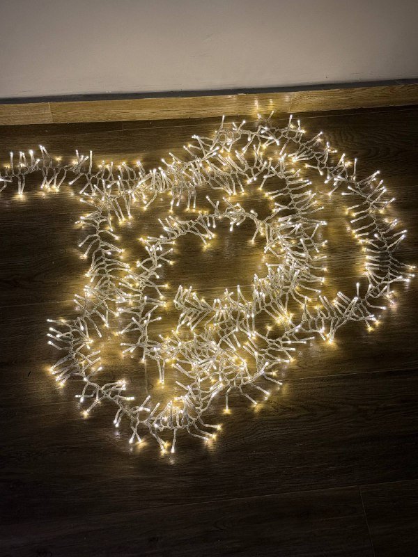 Гирлянда JYSK теплый белый 5,5 м 768 огней