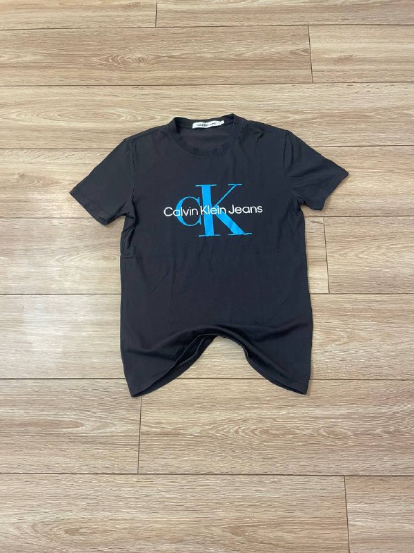 Футболка Calvin Klein размер S-M