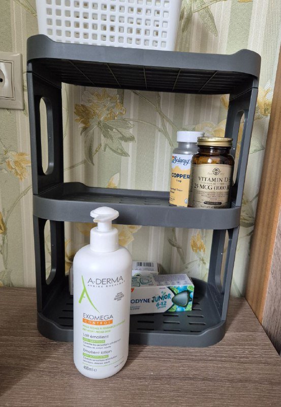 Полка настольная из пластика с 3 секциями 6