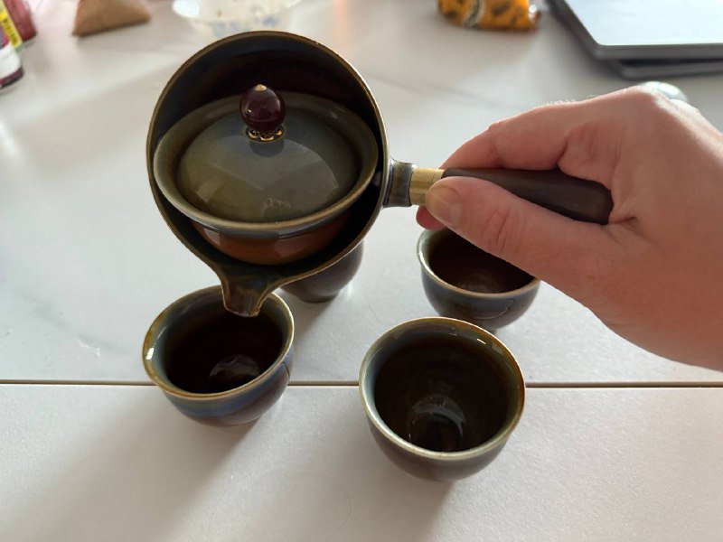 Набор для чайной церемонии чайничек неваляшка 4 пиалы кейс