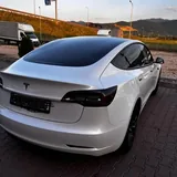 Tesla Model 3 Mid Range 2018 5