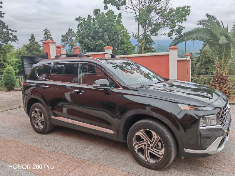 Hyundai Santa Fe 2023, отличное состояние, пробег 9200 км 3