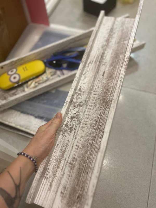 Две полки ikea MOSSLANDA