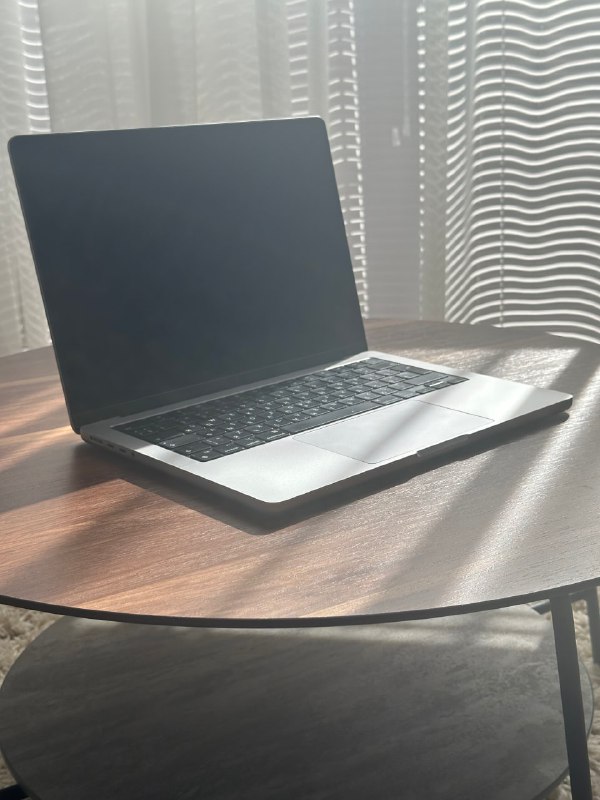MacBook 14 Pro 16GB 512GB M1 Pro 2