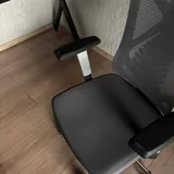 Gaming desk, office chair 4