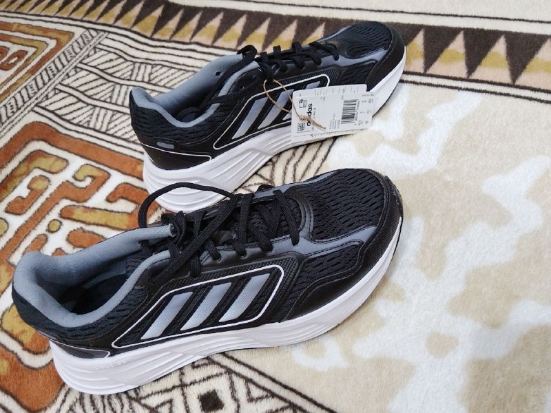 Кроссовки Adidas 2