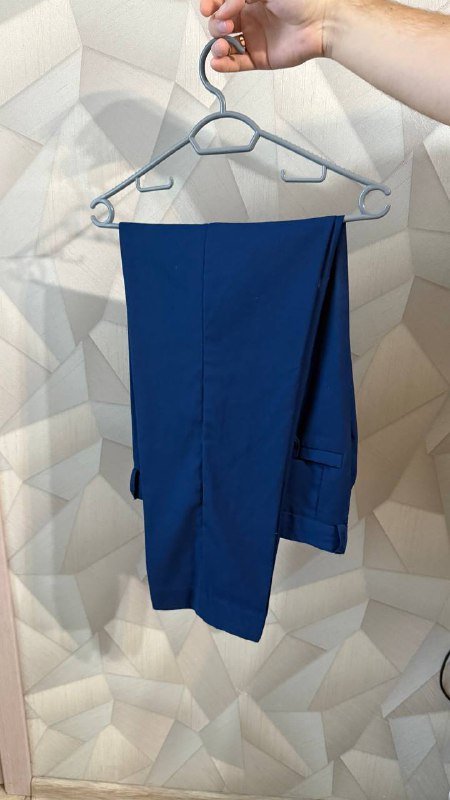 черные брюки, синий костюм, тренч, пальто мужские 6