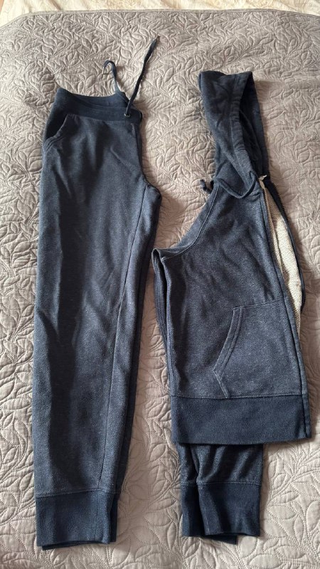 Костюм Uniqlo, футболка Sportmax code