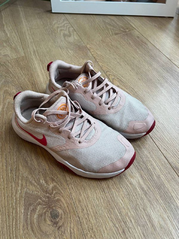 Кроссовки Nike женские розовые размер Eu39