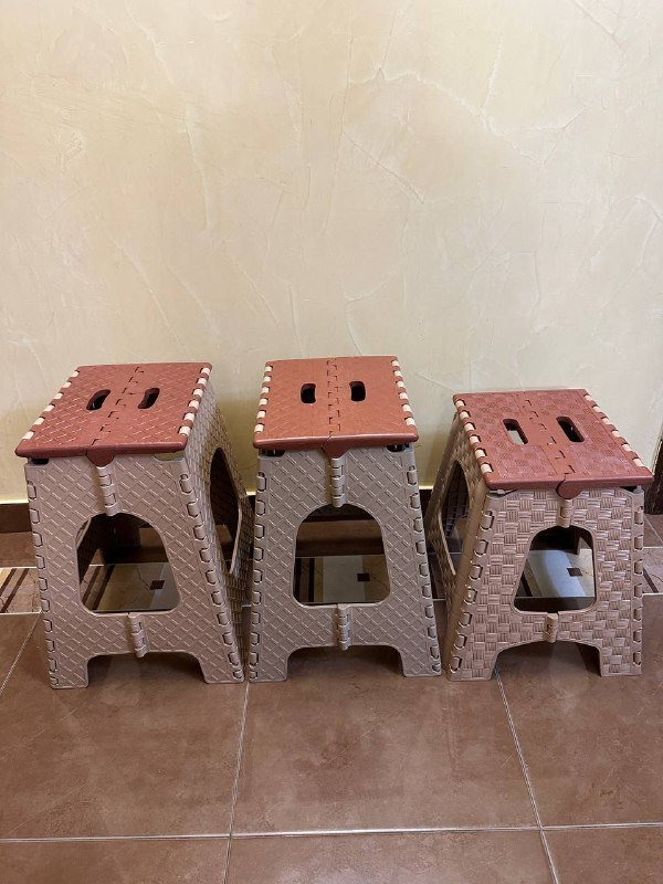 Пластиковые стулья, пластиковые табуретки