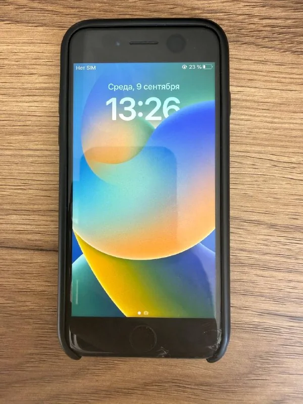 iPhone 8 64 ГБ 1