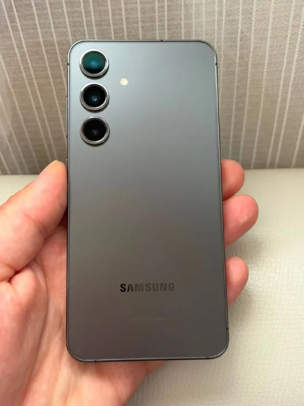 Samsung Galaxy S24 128 ГБ 1