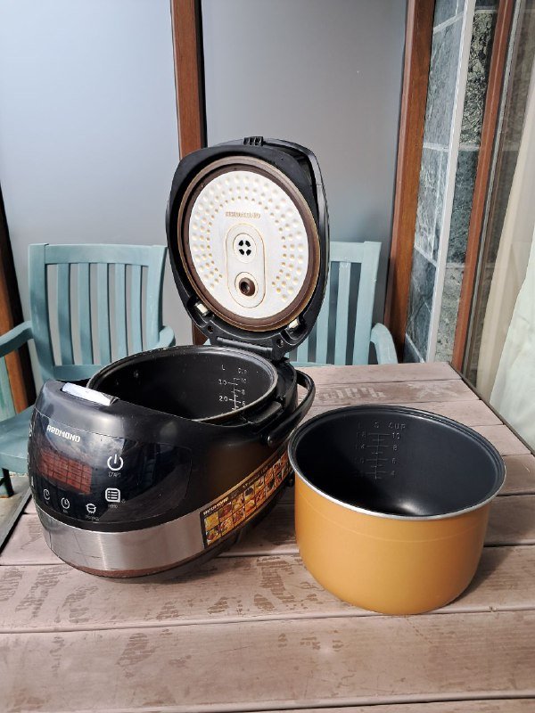 Мультиварка Redmond RMC-M90