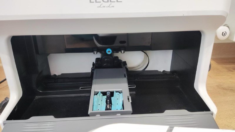 Робот-пылесос Hobot LEGEE-D8 со станцией самоочистки 5