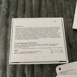 AirPods Pro 3 4