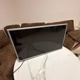 LG телевизор 32" 4