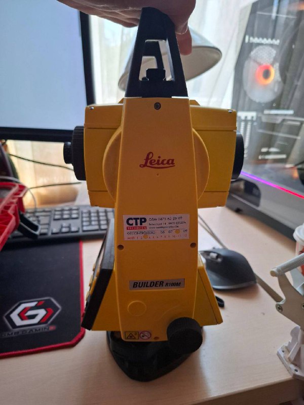 Электронный тахеометр Leica Builder R100M 3