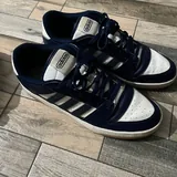 Кроссовки Adidas 3