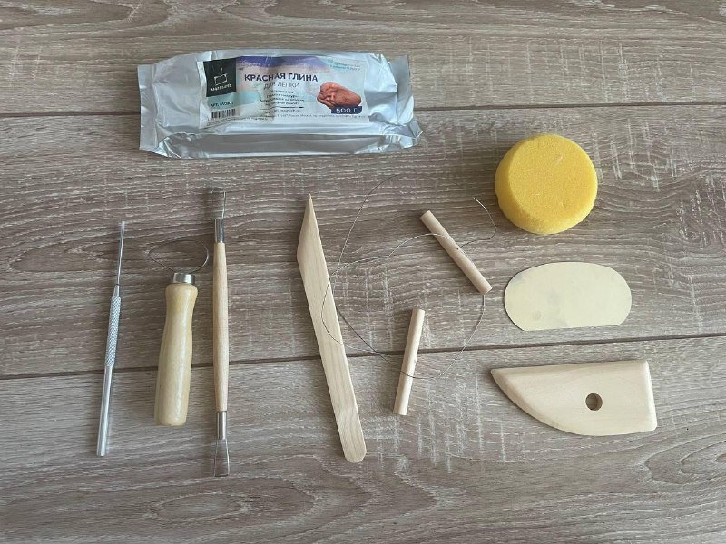 Карабины, коробки, веревка, баночки, перчатка для животных, набор для лепки, блокнот и раскраска 9