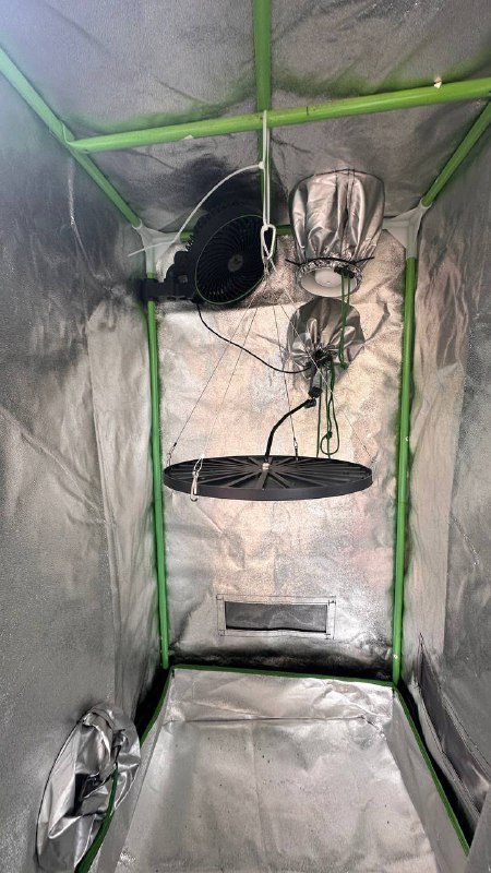 Гроубокс комплект с лампой и вентиляцией 9