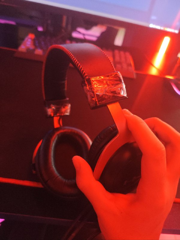 Игровые наушники HyperX Cloud 2 4