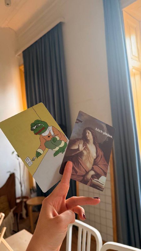 Карточная игра What do you MEME? 2