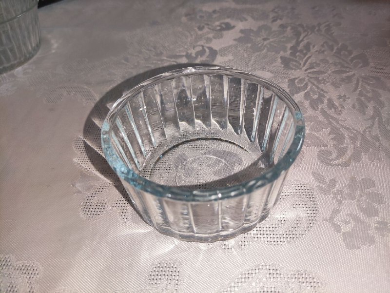 Стаканы, салатницы, икорница, рюмки, блюдо, кружка 3