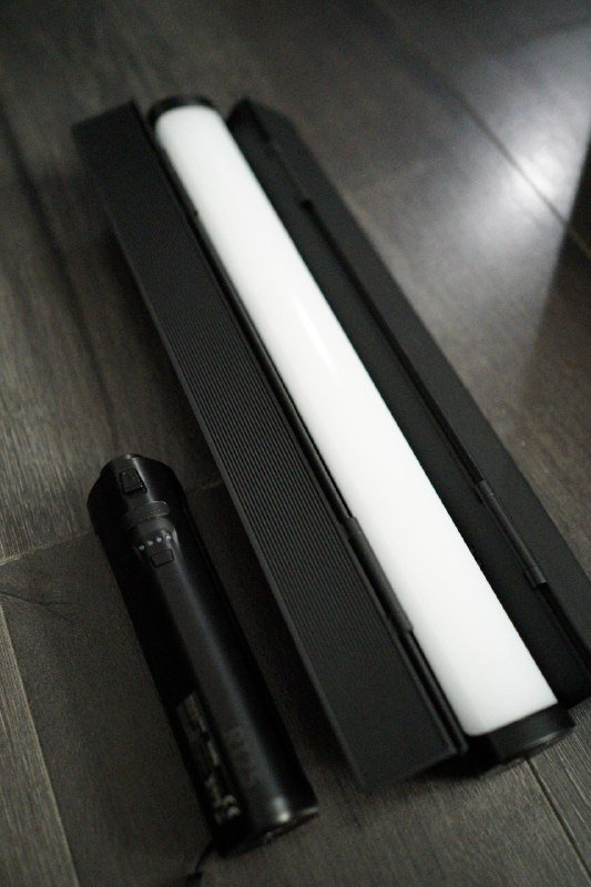 Sony A7 III, Zeiss 35mm, DJI RS 4 Mini, Flash, Light 6