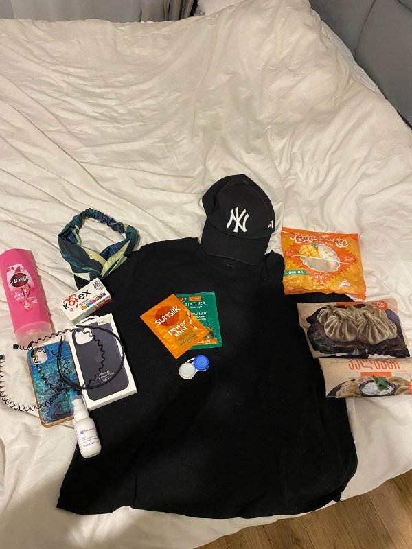 кепка, футболка, чехол для айфон, маски для волос, ободки, бальзам, контейнер для линз, тампоны, вареники, пельмени, хинкали