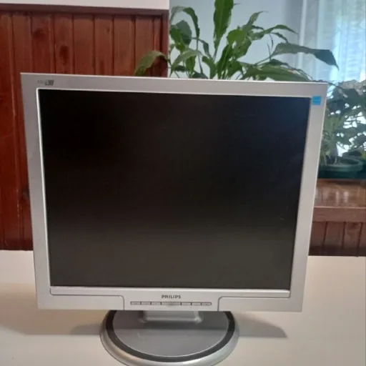 Монитор Philips