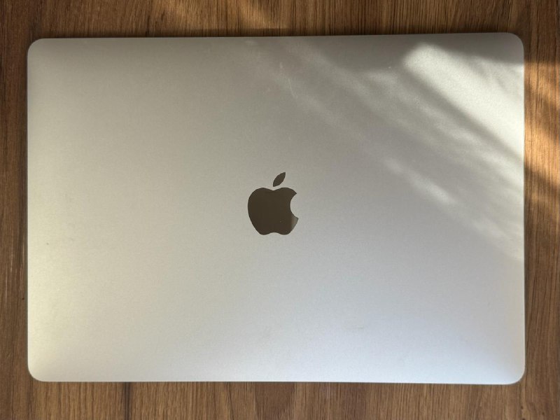 MacBook Air M1 8Гб 3