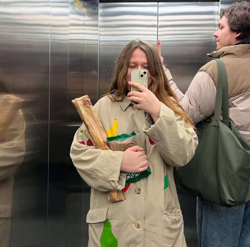 Тренч-куртка расписанная вручную акрилом 3