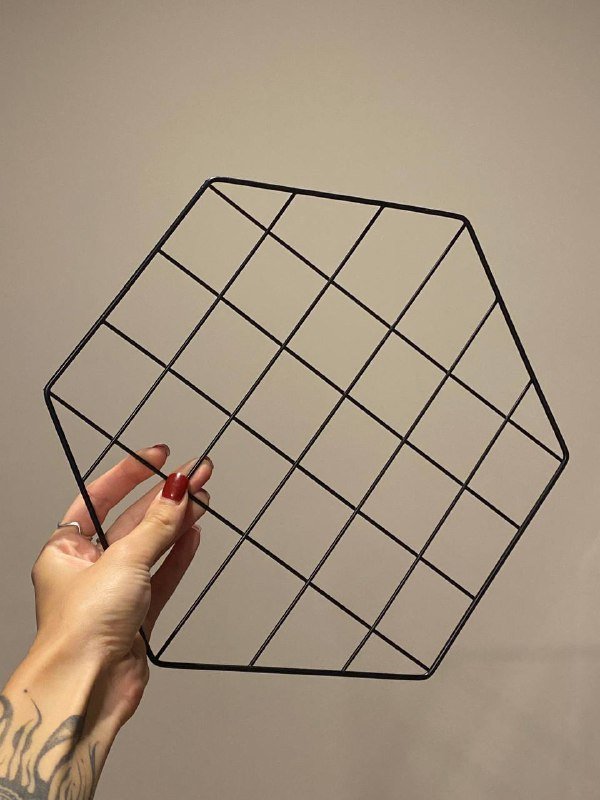 Зеркало в дереве, колбы стеклянные, вазы, поднос, сетка для фотографий, свечи в баночках 5