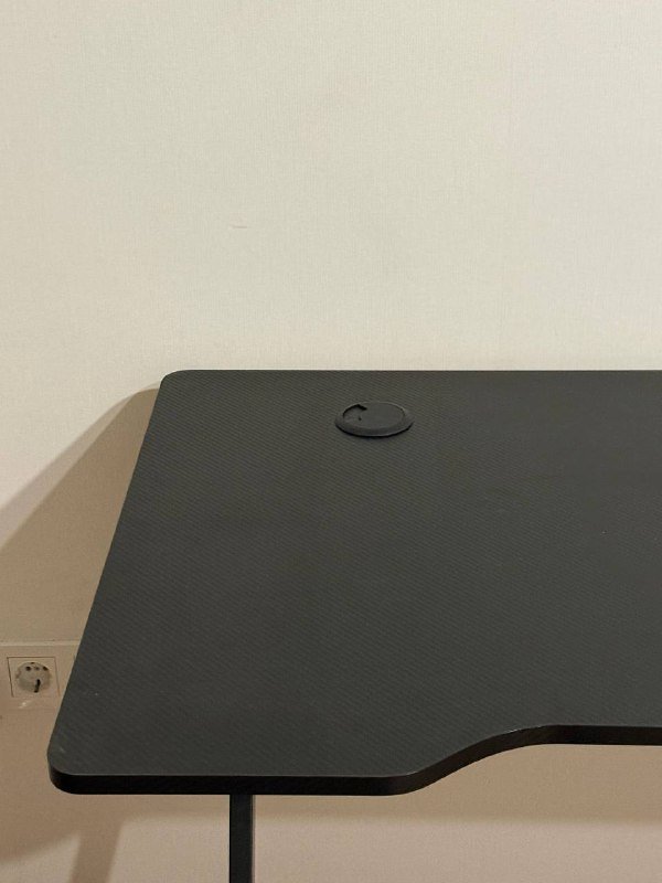 Компьютерный стол 2