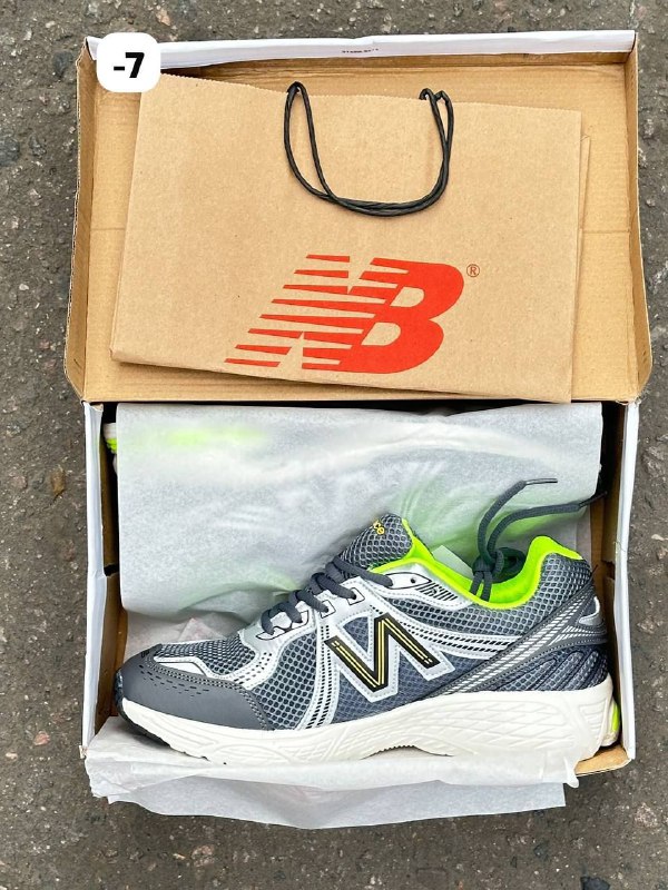 кроссовки New Balance 860v2 новые 2