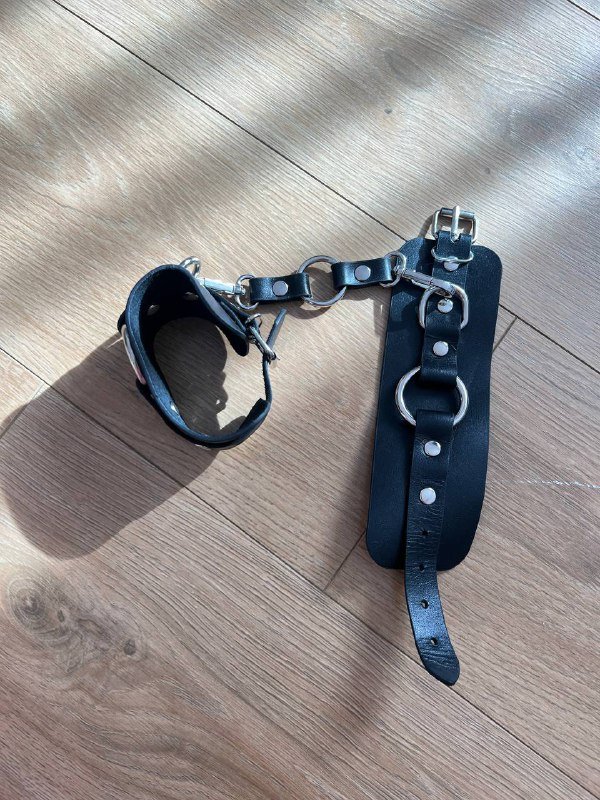 Наручники кожаные