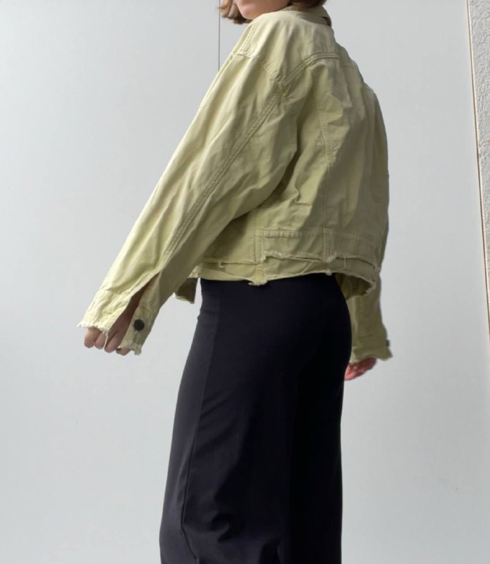 Жилетка Mango, Свитер Tommy Hilfiger, Куртка ZARA, Дубленка Zara, Шапка, Перчатки, Кепки 3