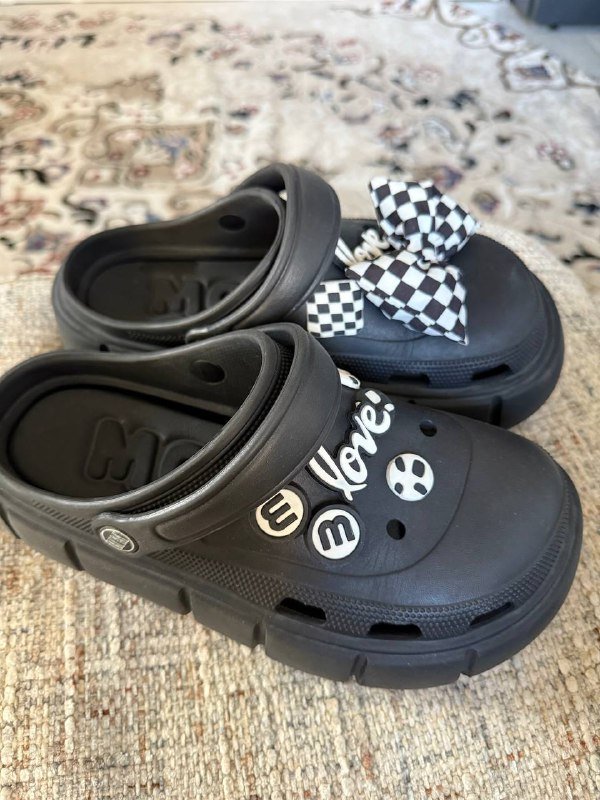 Женские черные сандалии кроксы размер 39