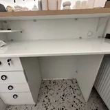 Стойка ресепшен 3