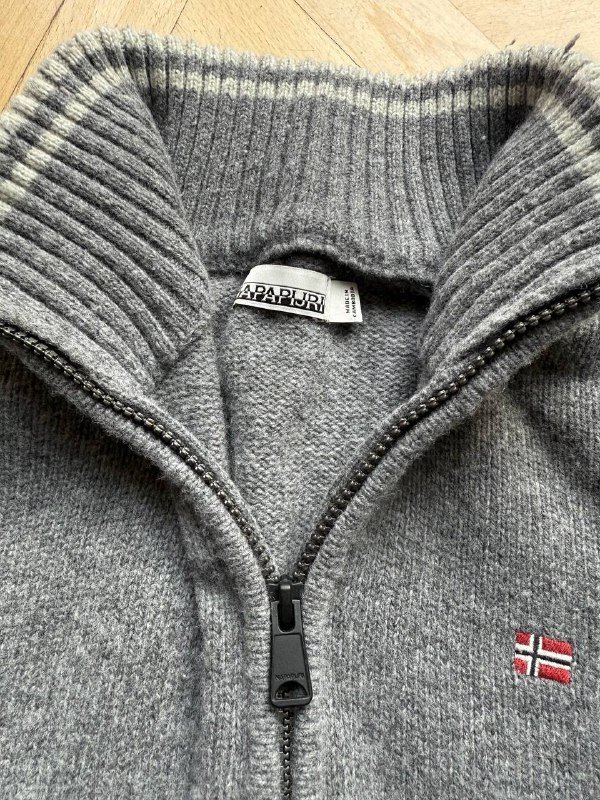 Свитера Joop и Napapijri 46-48 размер 8