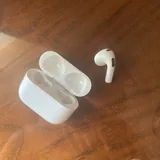 AirPods 3, кейс, левый наушник 1