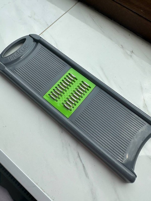 контейнер, соковыжималка, терки, пароварка, столовые приборы 3