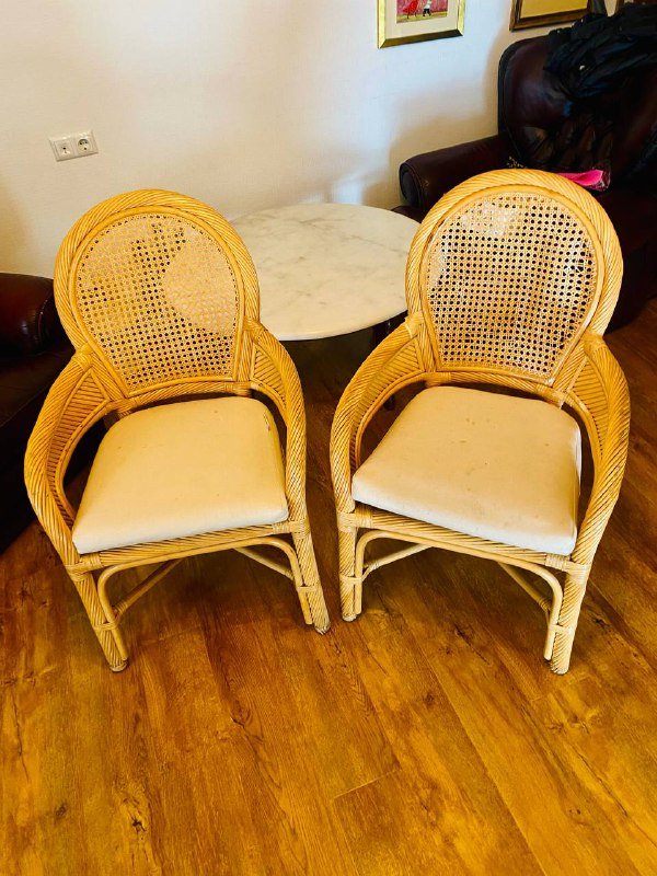 Стулья из натурального дерева и ротанга с подушками DEDON