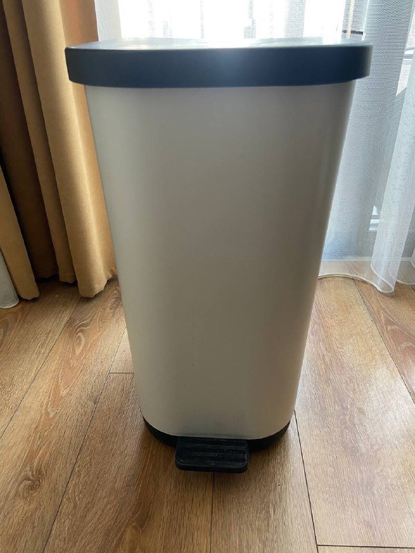 сушилка, столик, держатель для фена, полки, ведро 5